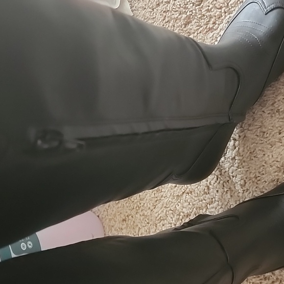 Nwot INC Boots With Side Zipper (Retail 130 - Picture 4 of 4